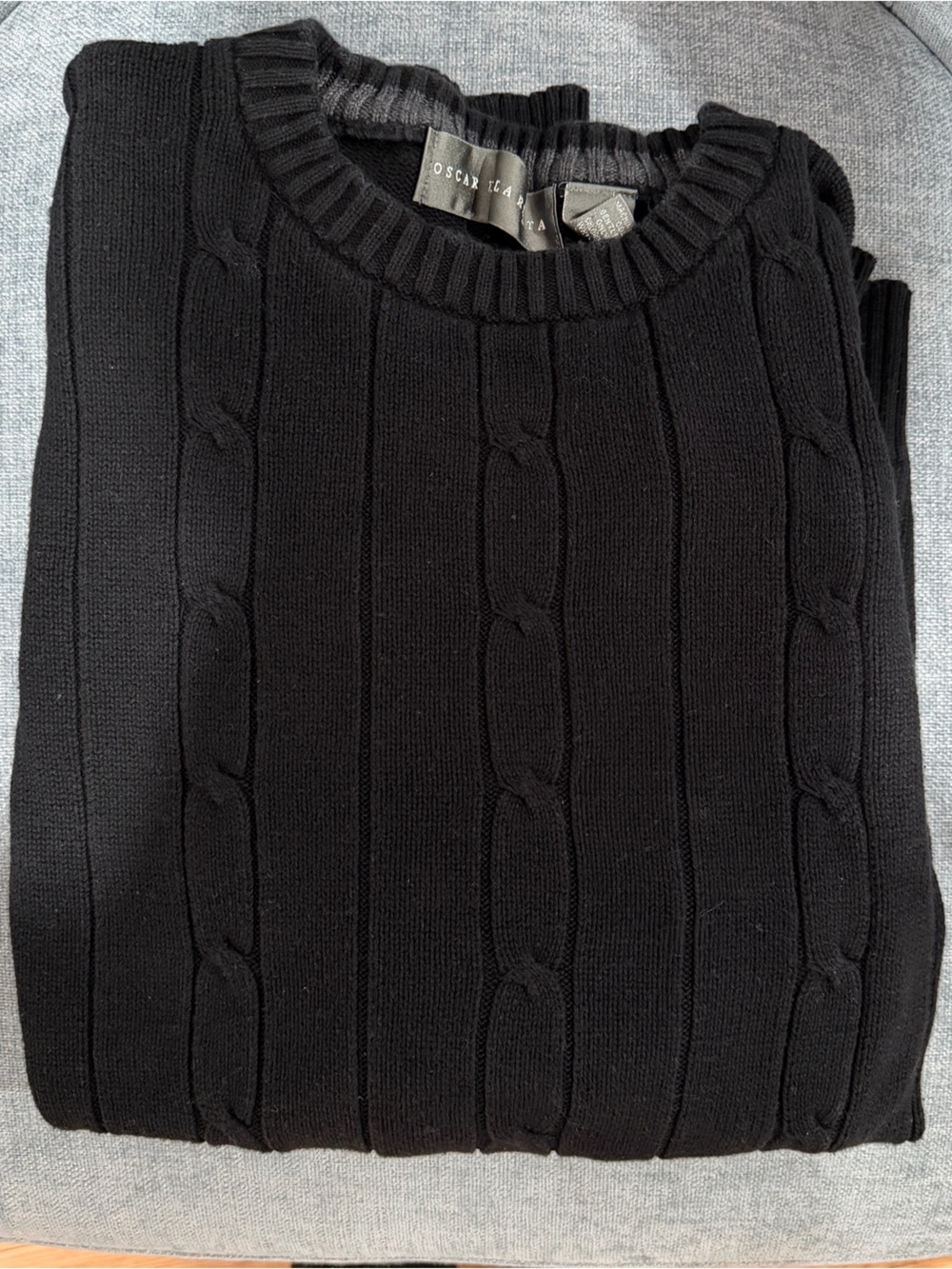 Oscar de la renta black cable sweater size large